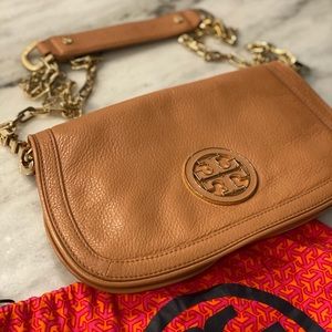 Tory Burch Amanda Logo Royal Tan Leather Clutch